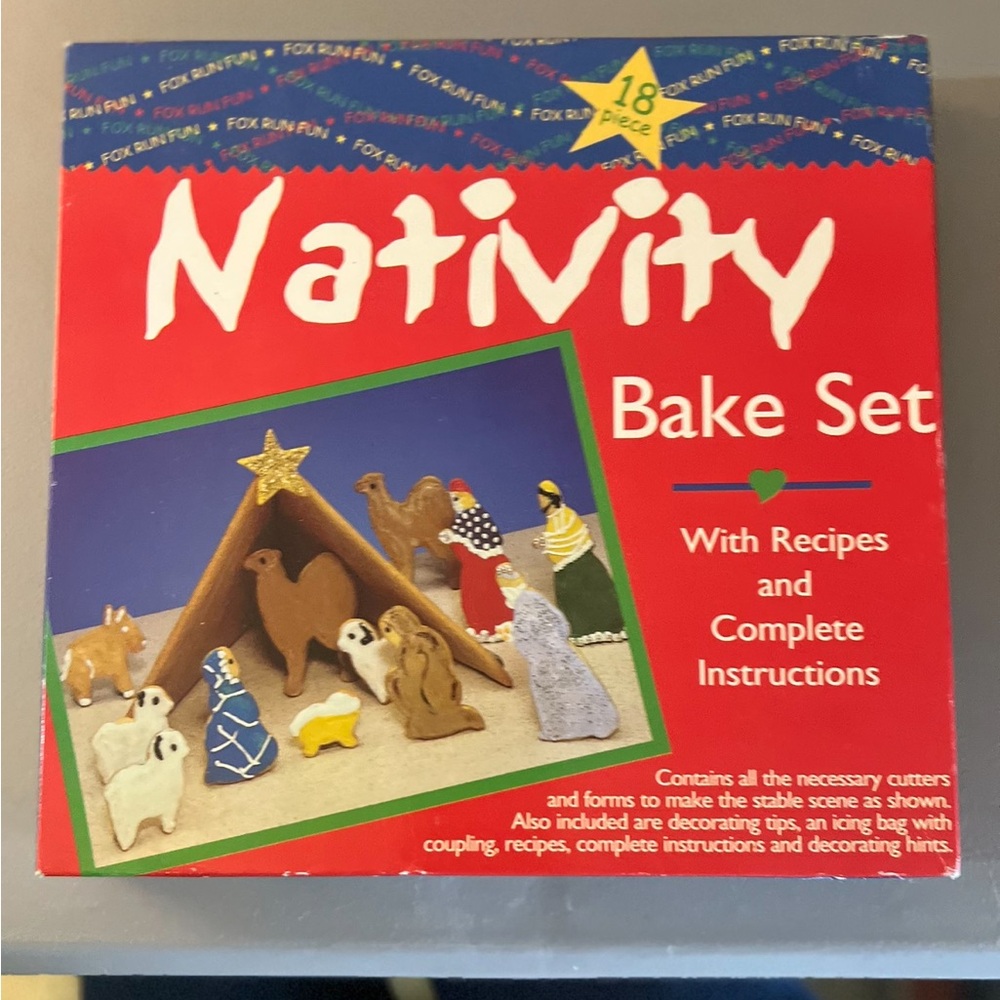 Fox Run Nativity Bake Set 18-Piece Cookie Cutter Kit with Recipes & Instructions